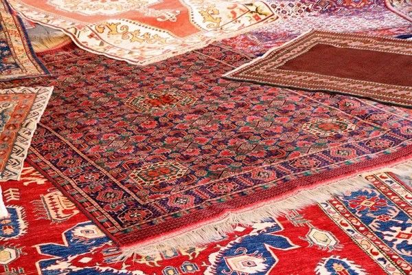 Vente spéciale "Mille et un tapis" à la Ressourcerie